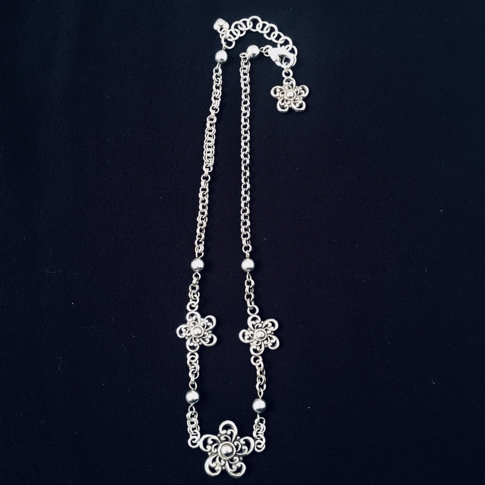 Silver Floral choker necklace